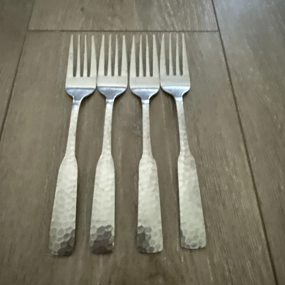 4 Stanley Roberts PLYMOUTH‎ COVE HAMMERED Stainless Colonial Rogers Dinner Forks